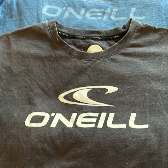 3 O’Neill tshirts one blue 2 black all size medium - Picture 2 of 6